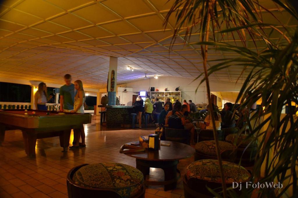 Hotel La Isla Parrita Eksteriør billede