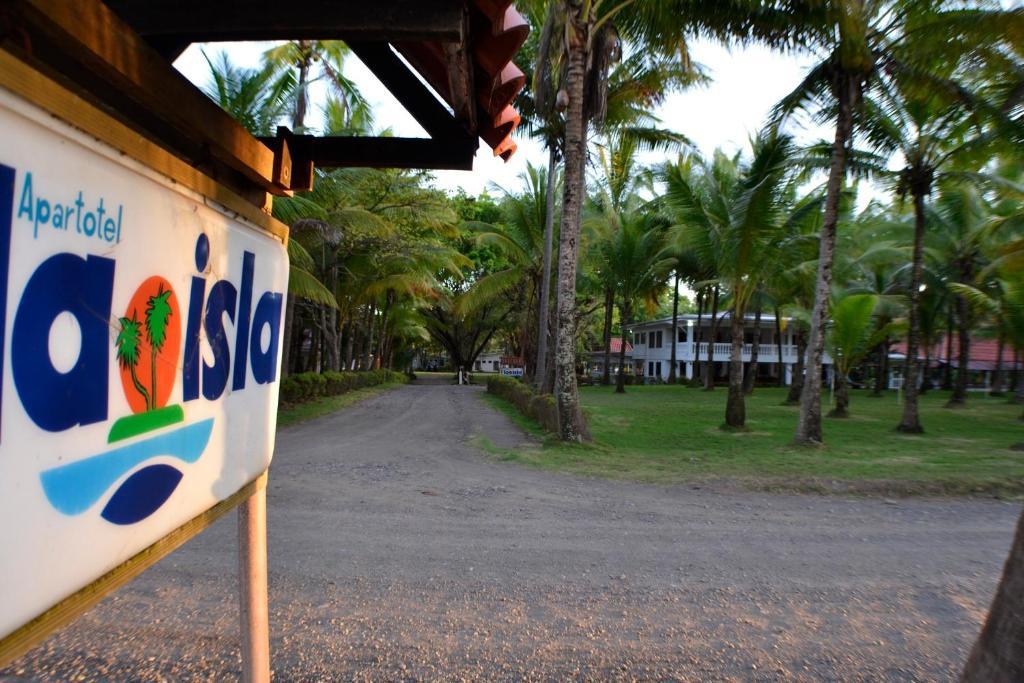Hotel La Isla Parrita Eksteriør billede