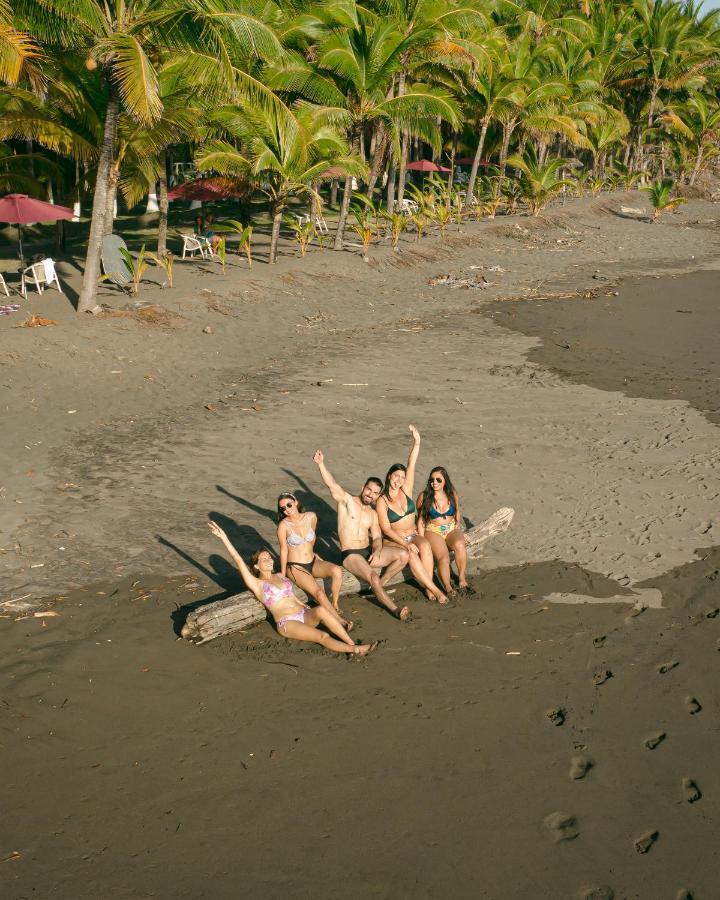 Hotel La Isla Parrita Eksteriør billede