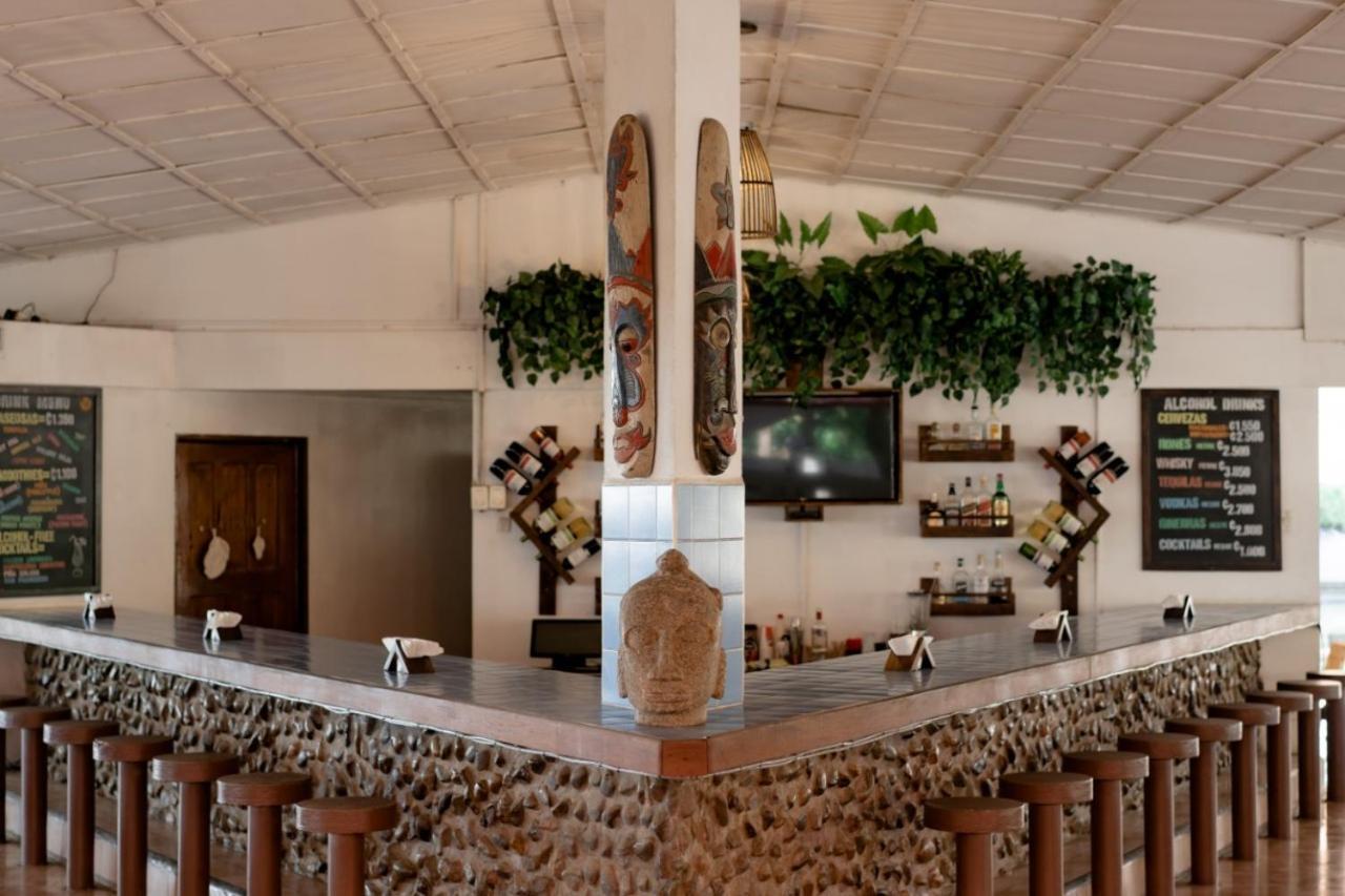 Hotel La Isla Parrita Eksteriør billede